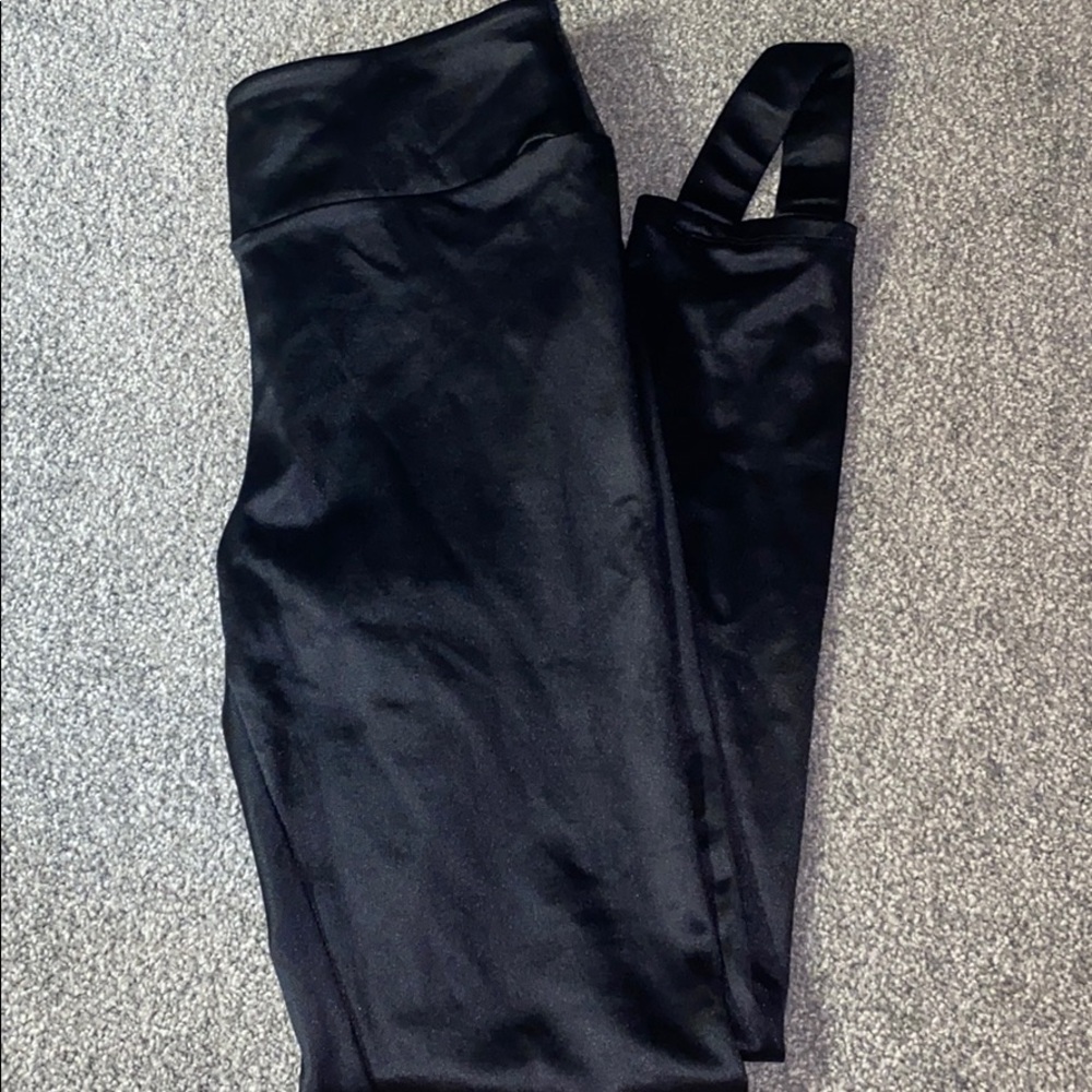 Shiny finish nylon/spandex stirrup pants size M